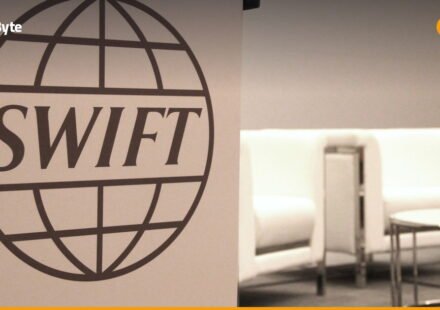 Swift to test blockchain integration for $1.5 quadrillion network